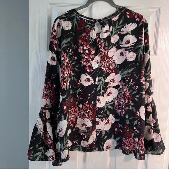 LOFT Outlet Floral Blouse Size M - Picture 5 of 5
